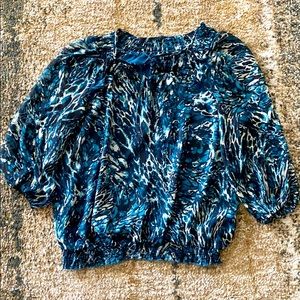 Women's top XL, elastic waist and sleeve